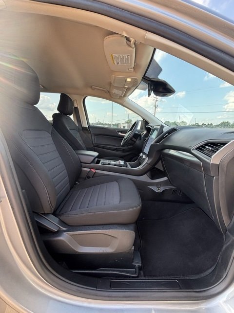 Used 2021 Ford Edge SE image 13