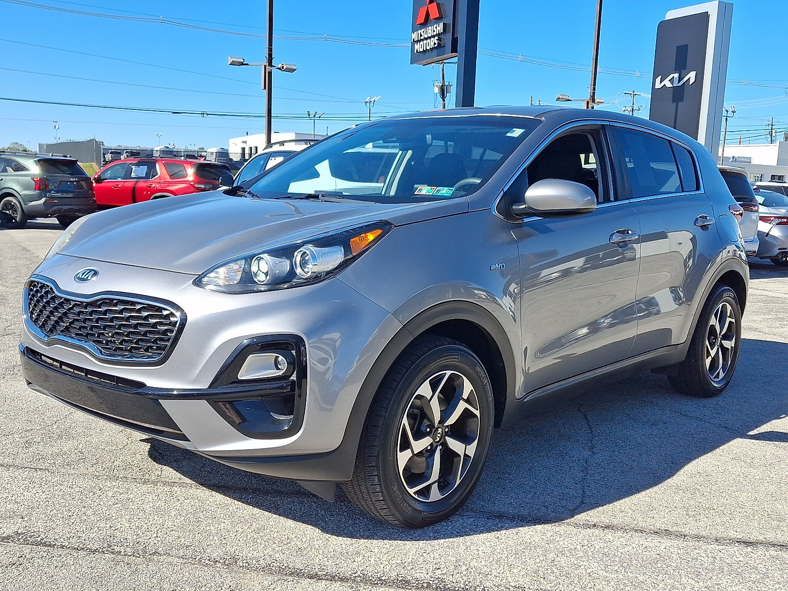 Used 2020 Kia Sportage LX AWD/4WD image 3