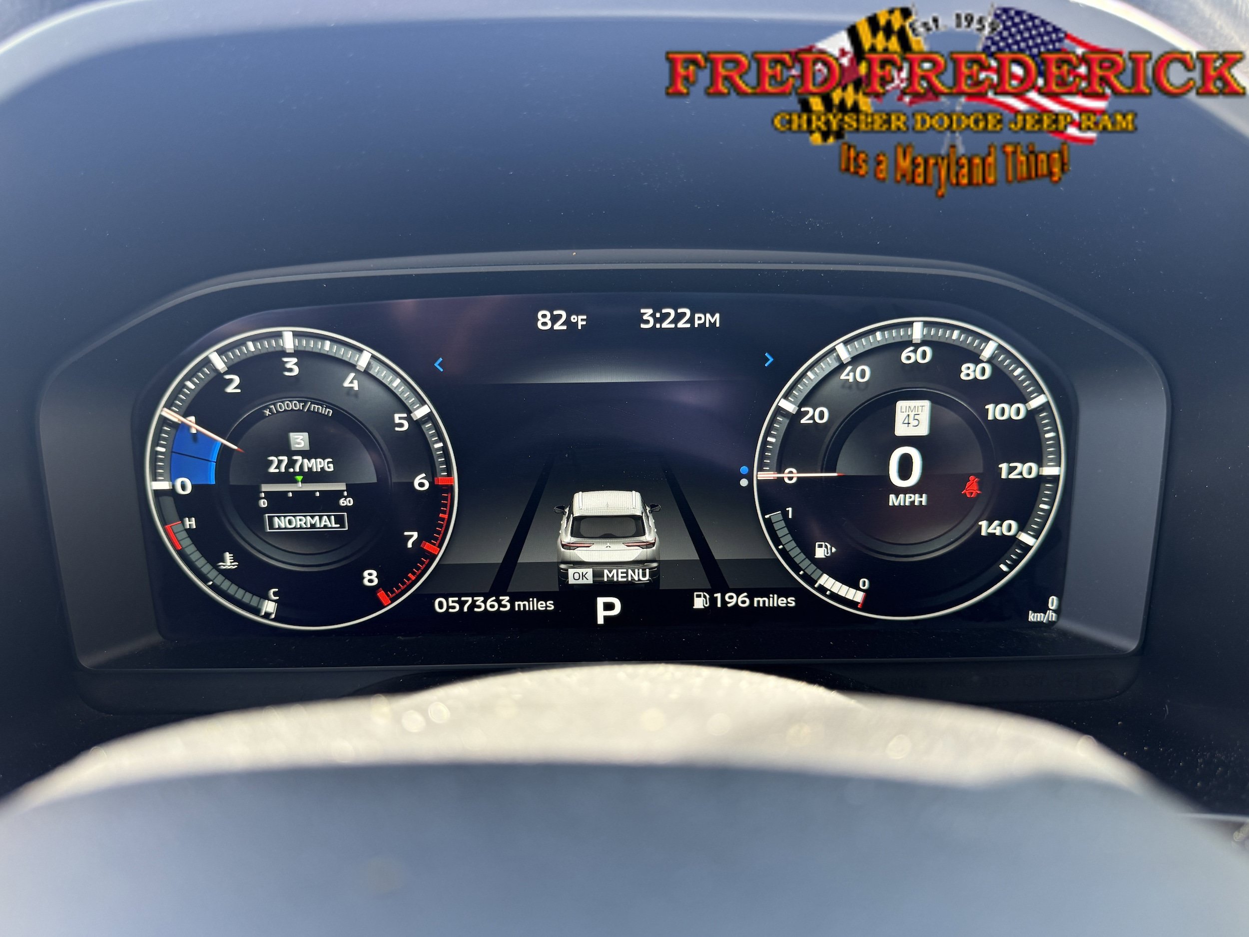 Used 2024 Mitsubishi Outlander SEL AWD/4WD image 12