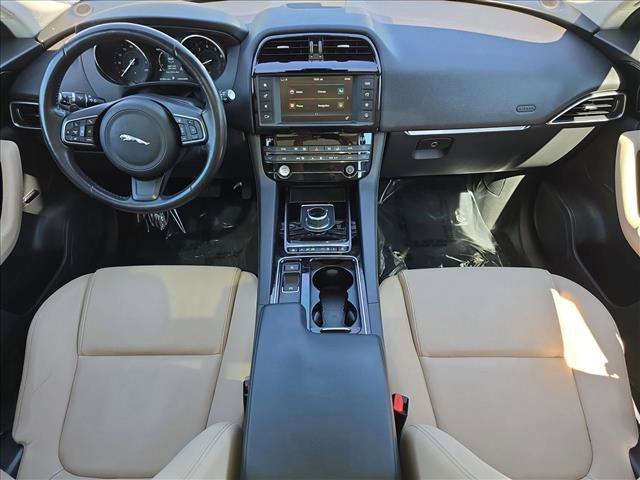 Used 2018 Jaguar F-PACE Premium AWD/4WD image 9