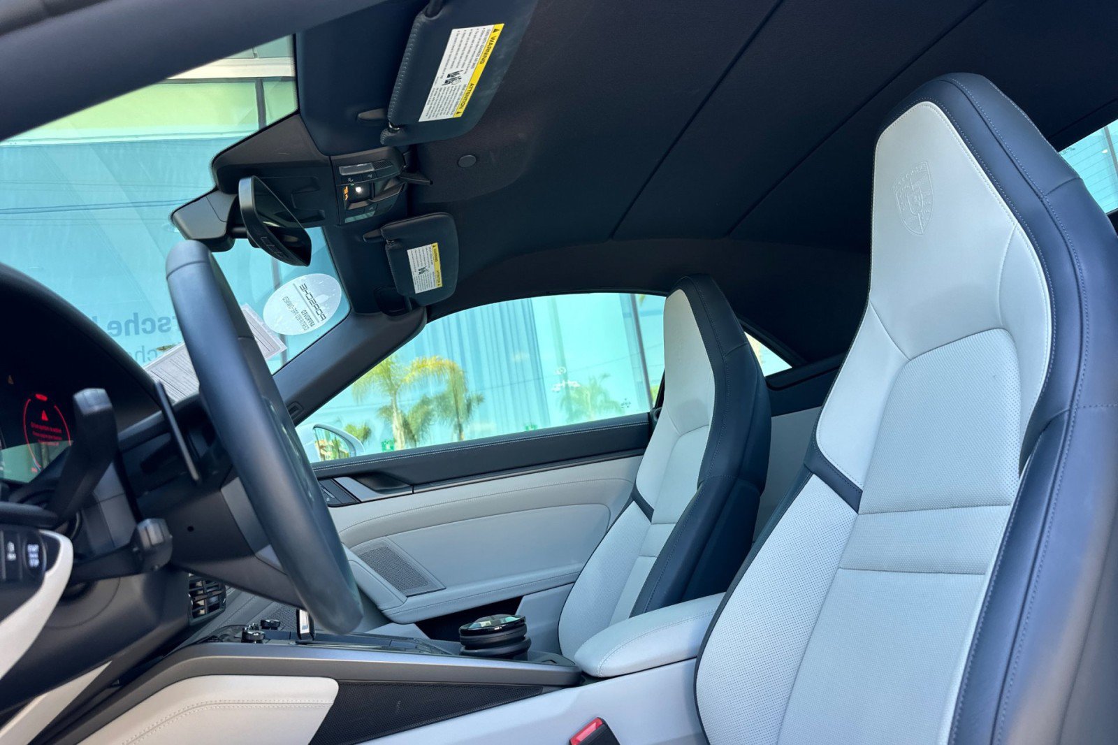 Certified 2025 Porsche 911 Carrera RWD image 5