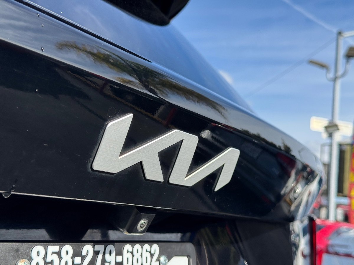 Used 2024 Kia Sorento S FWD image 13
