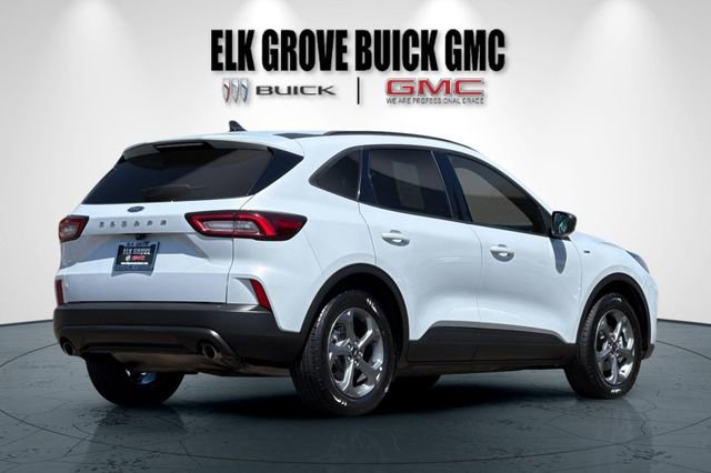 Used 2025 Ford Escape ST-Line FWD image 4