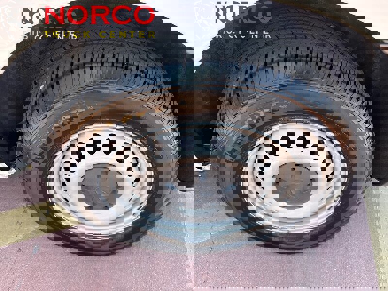 Used 2022 Mercedes-Benz Metris image 14