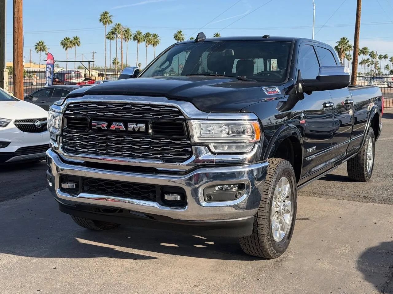 Used 2022 RAM 3500 Limited w/ Towing Technology Group AWD/4WD image 2