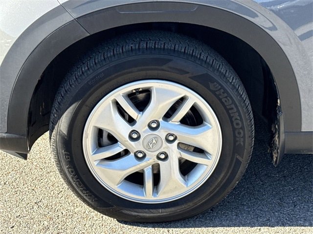 Used 2020 Hyundai Venue SEL image 20