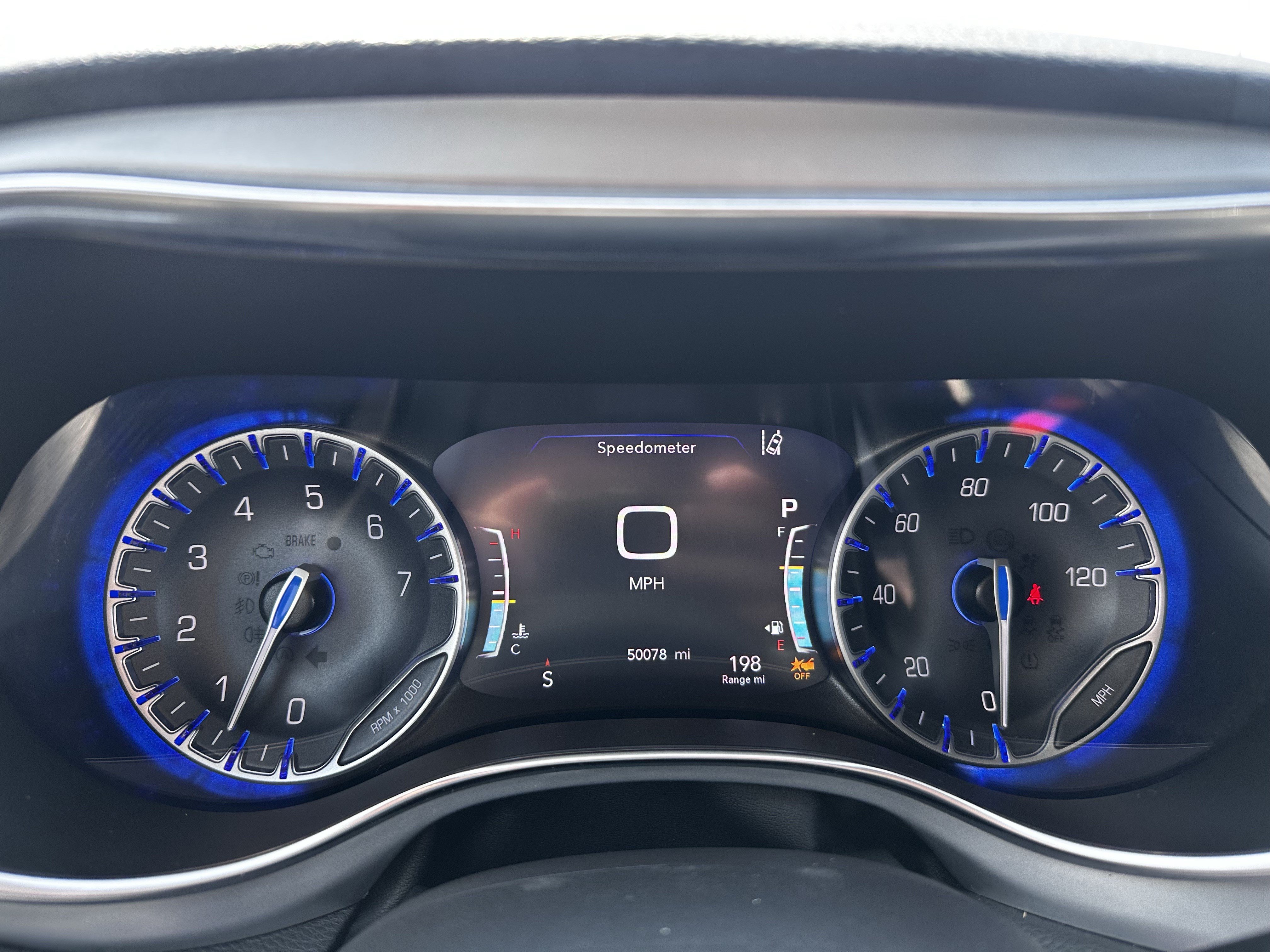 Used 2025 Chrysler Pacifica Limited FWD image 15