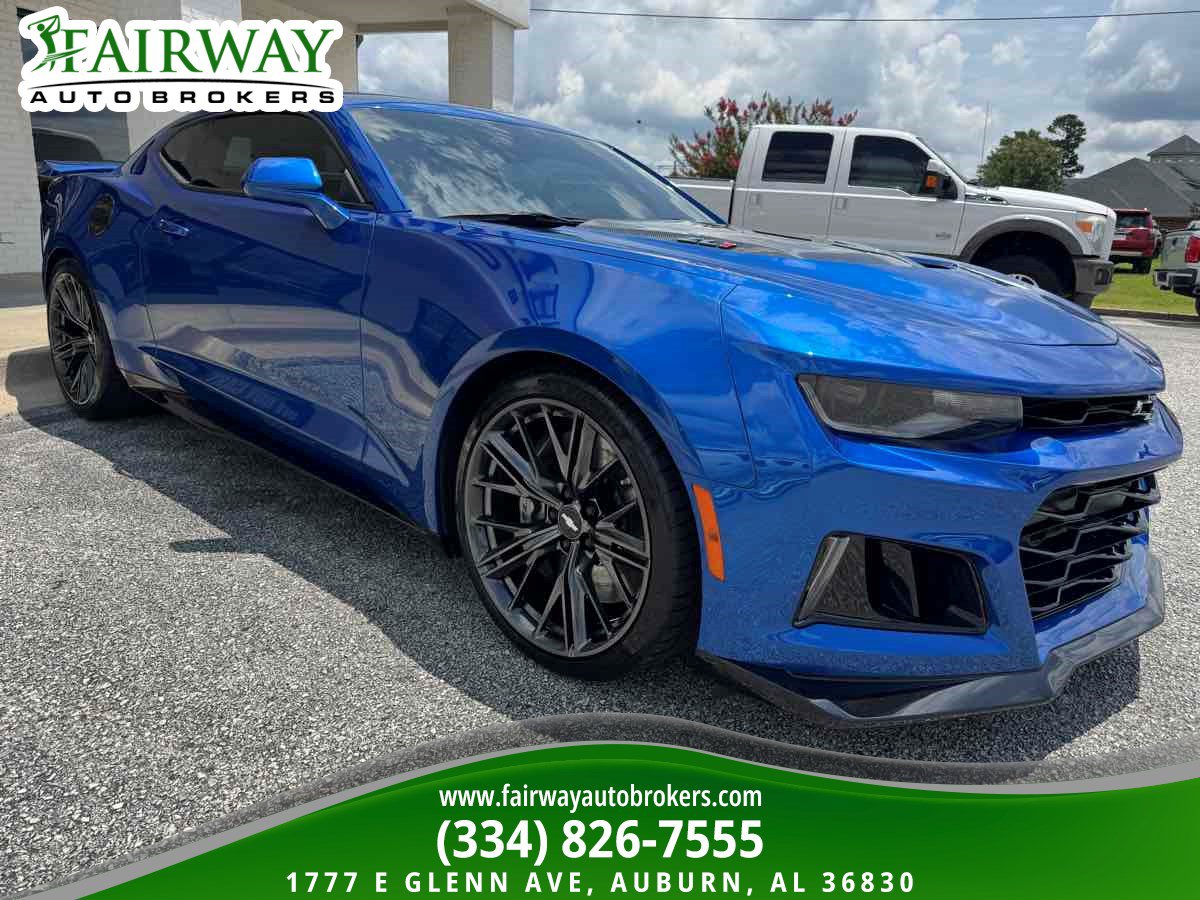 Used 2018 Chevrolet Camaro ZL1 RWD image 4