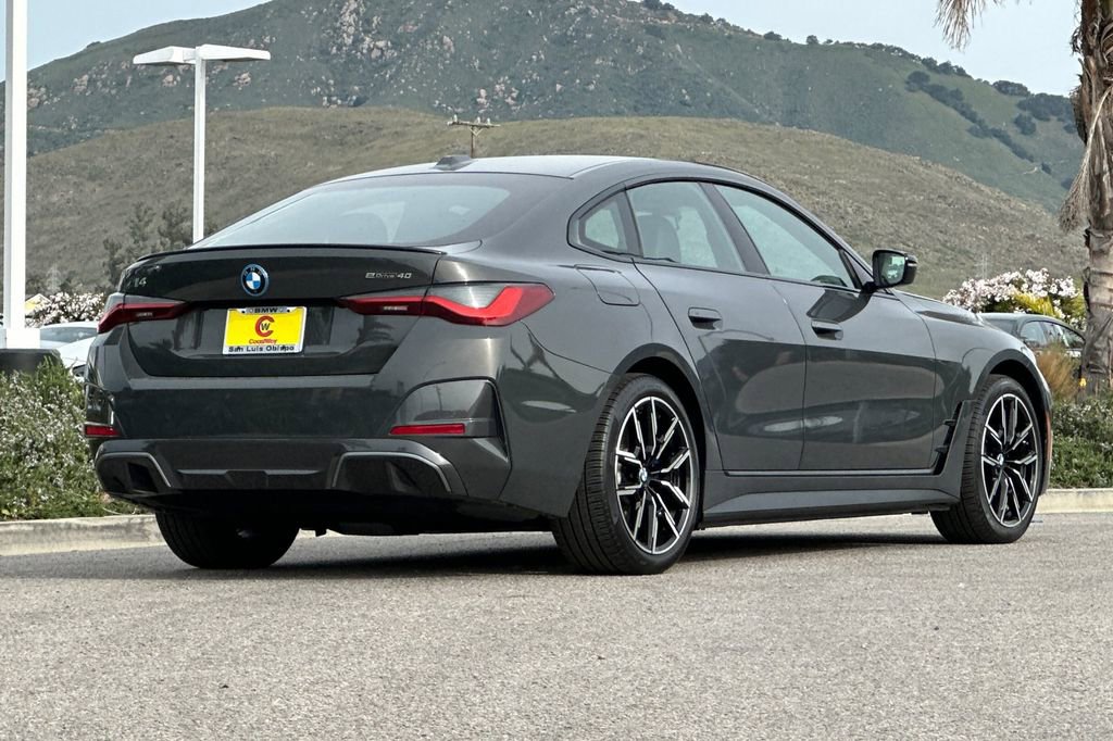 Used 2023 BMW i4 eDrive40 w/ M Sport Package image 3