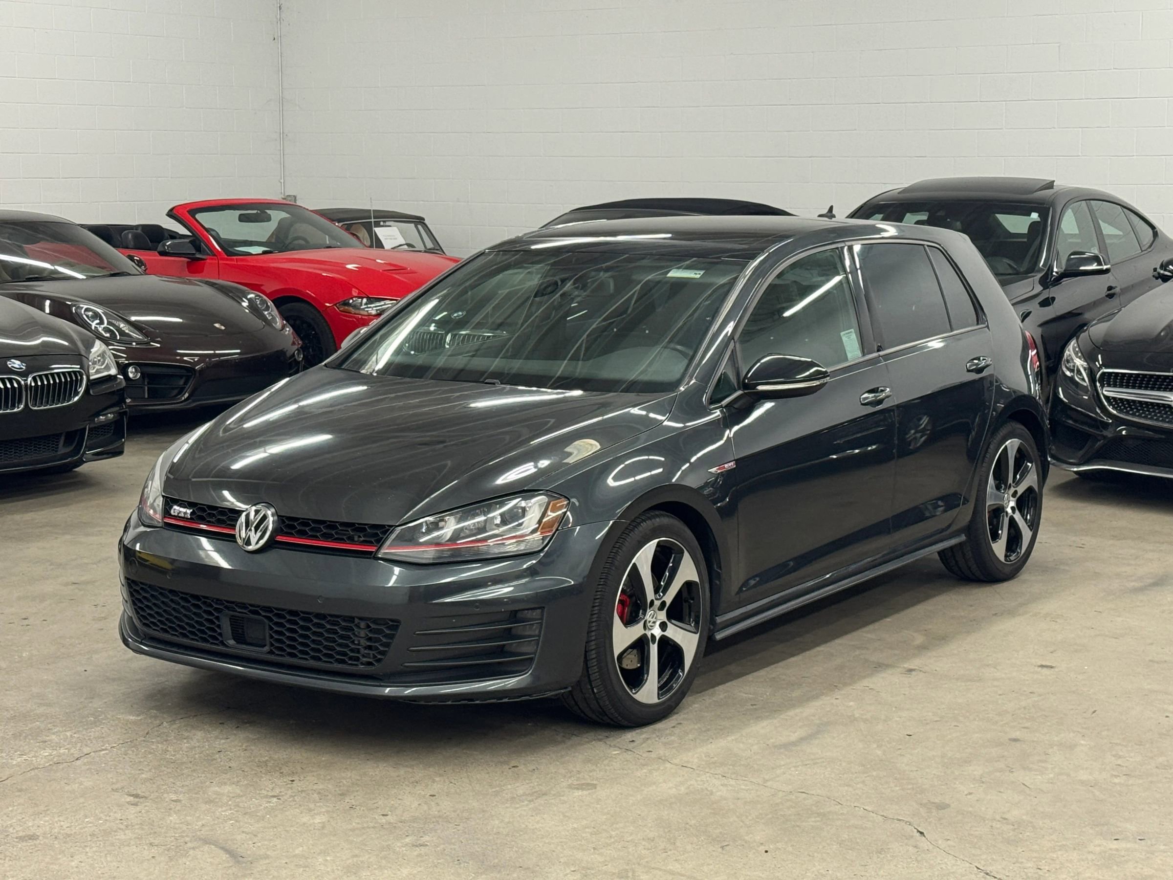 Used 2015 Volkswagen GTI Autobahn w/ Lighting Package (SEL) FWD image 2