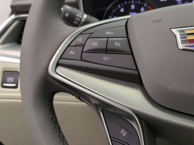 New 2026 Cadillac XT5 Premium Luxury w/ LPO, Floor Liner Package AWD/4WD image 11