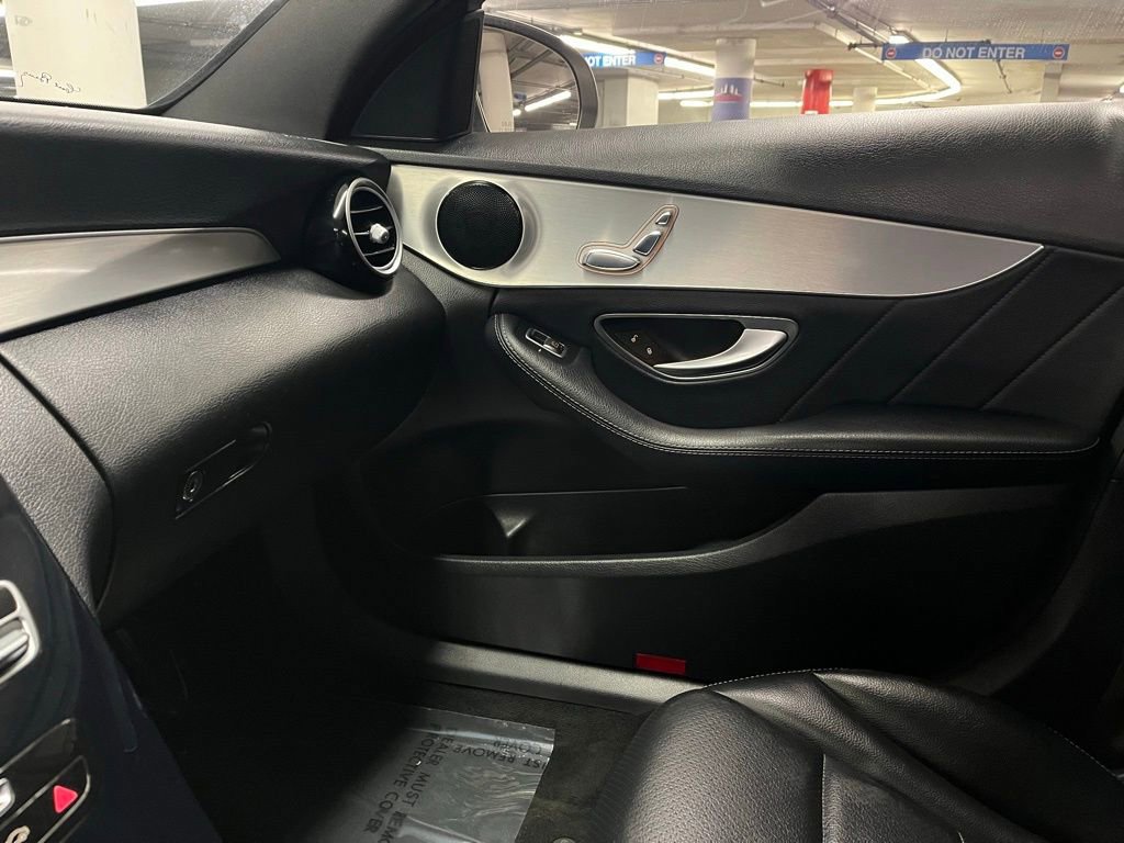 Used 2018 Mercedes-Benz C 300 Sedan image 29