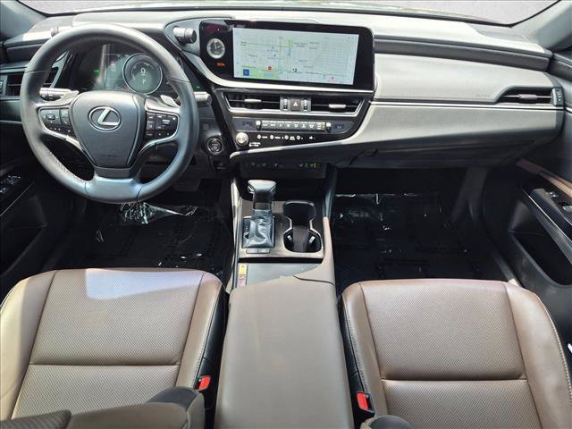 Certified 2025 Lexus ES 300h w/ Premium Package FWD image 17