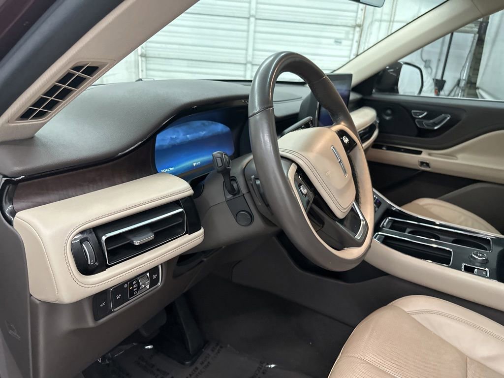 Used 2022 Lincoln Aviator Reserve RWD image 9