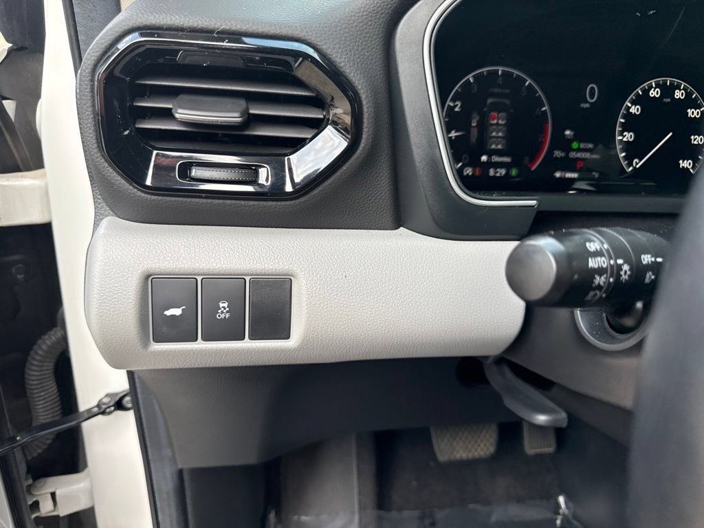 Certified 2024 Honda Pilot Touring image 23