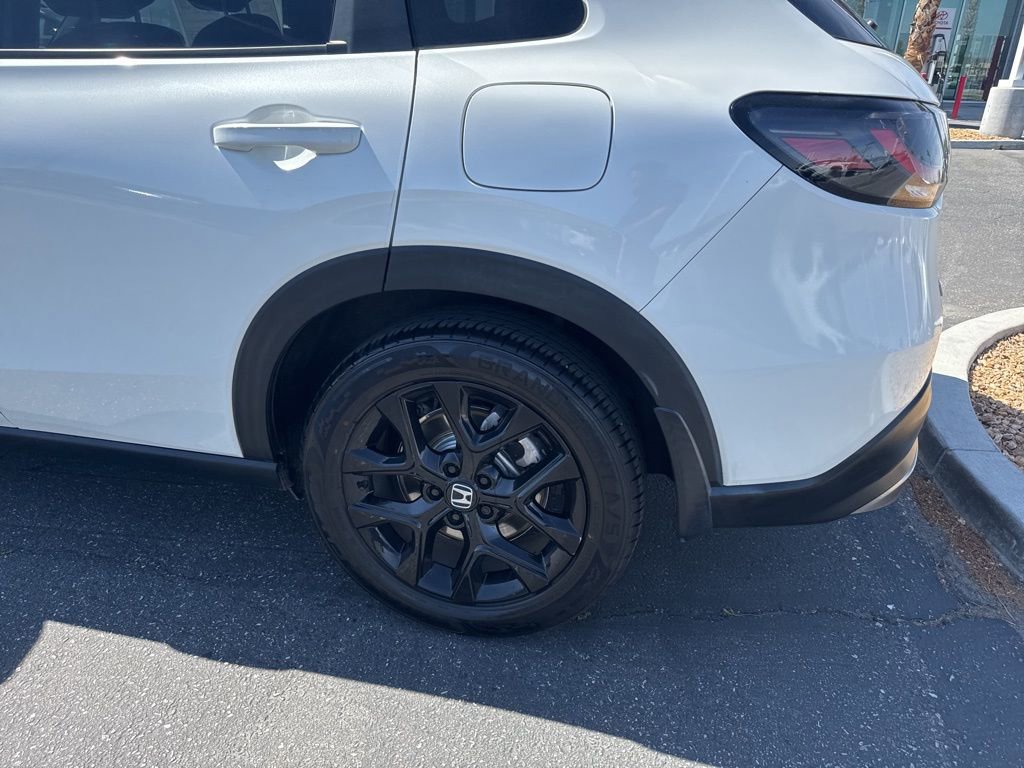 Used 2024 Honda HR-V Sport image 9