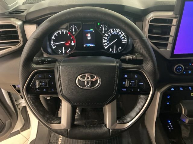 Used 2023 Toyota Tundra Limited AWD/4WD image 12