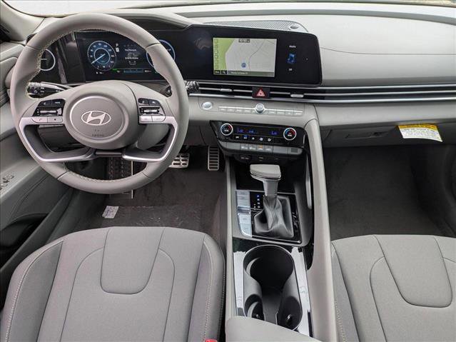 New 2025 Hyundai Elantra SEL image 15