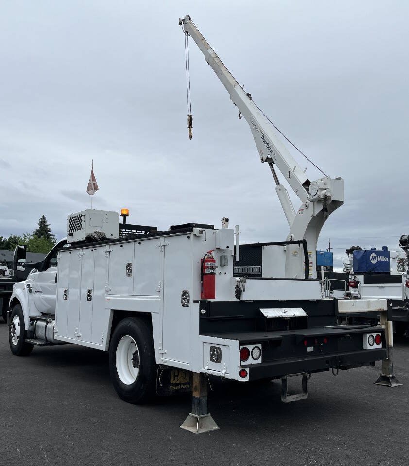 Used 2017 Ford F750 2WD Regular Cab Super Duty image 24