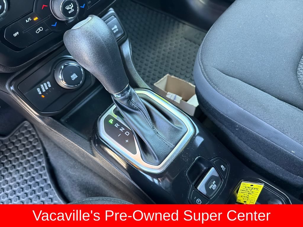 Used 2022 Jeep Renegade Altitude AWD/4WD image 22