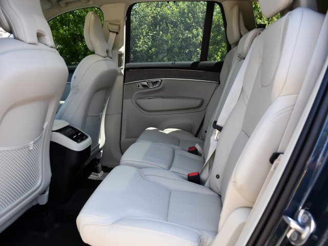 New 2026 Volvo XC90 B6 Ultra w/ Protection Package Premier AWD/4WD image 16
