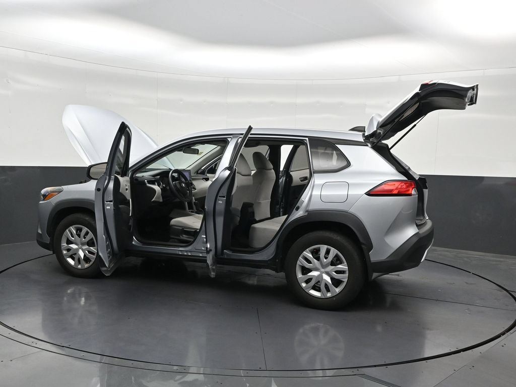 Used 2022 Toyota Corolla Cross L FWD image 34