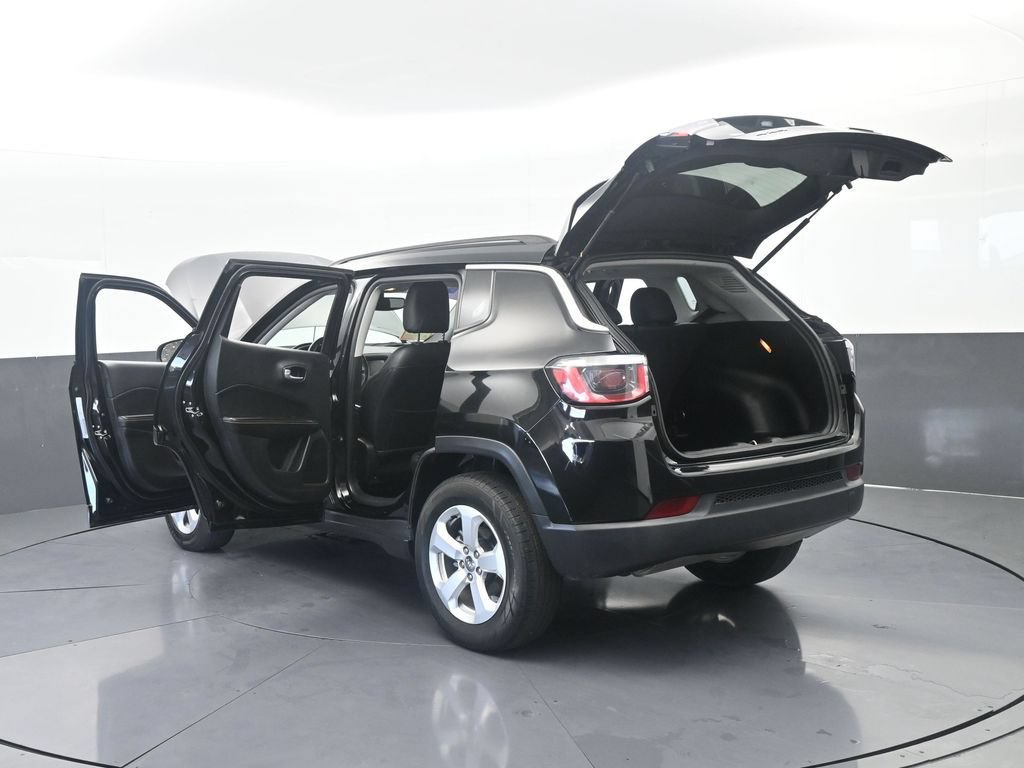 Used 2018 Jeep Compass Latitude w/ Popular Equipment Group AWD/4WD image 77