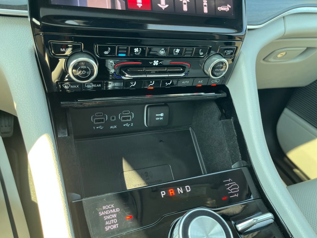 Used 2022 Jeep Grand Cherokee L Overland w/ Advanced Protech Group III AWD/4WD image 19