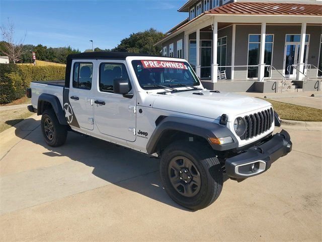 Used 2024 Jeep Gladiator Sport image 8
