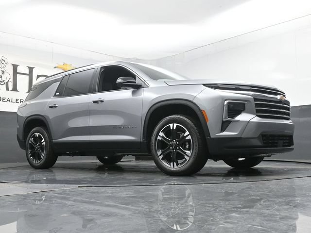 New 2027 Chevrolet Traverse LT w/ Sun and Wheel Package FWD image 2