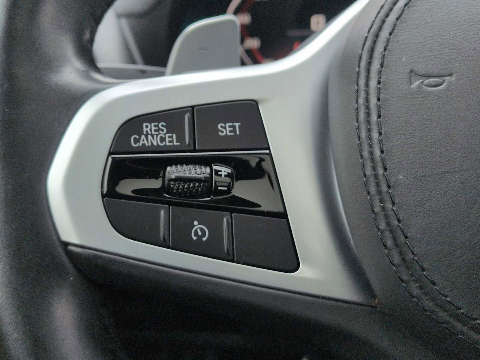 Used 2021 BMW X4 M40i image 31