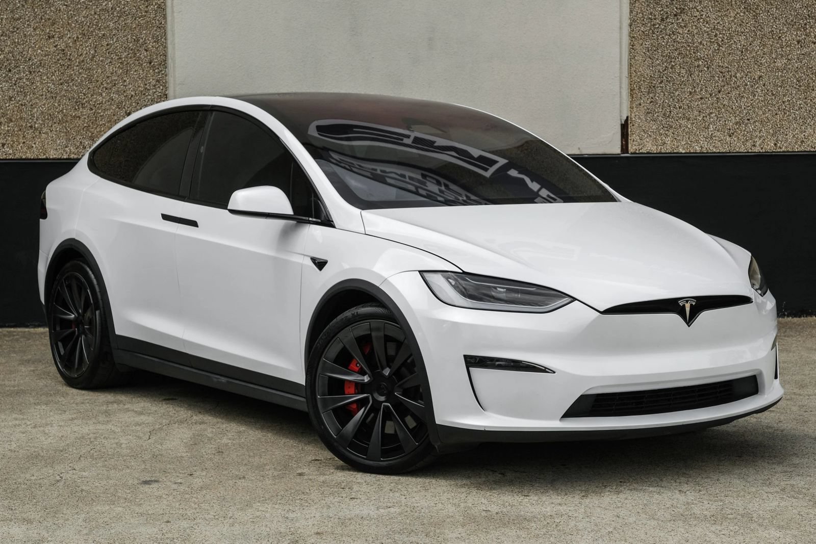 Used 2023 Tesla Model X Plaid AWD/4WD image 5