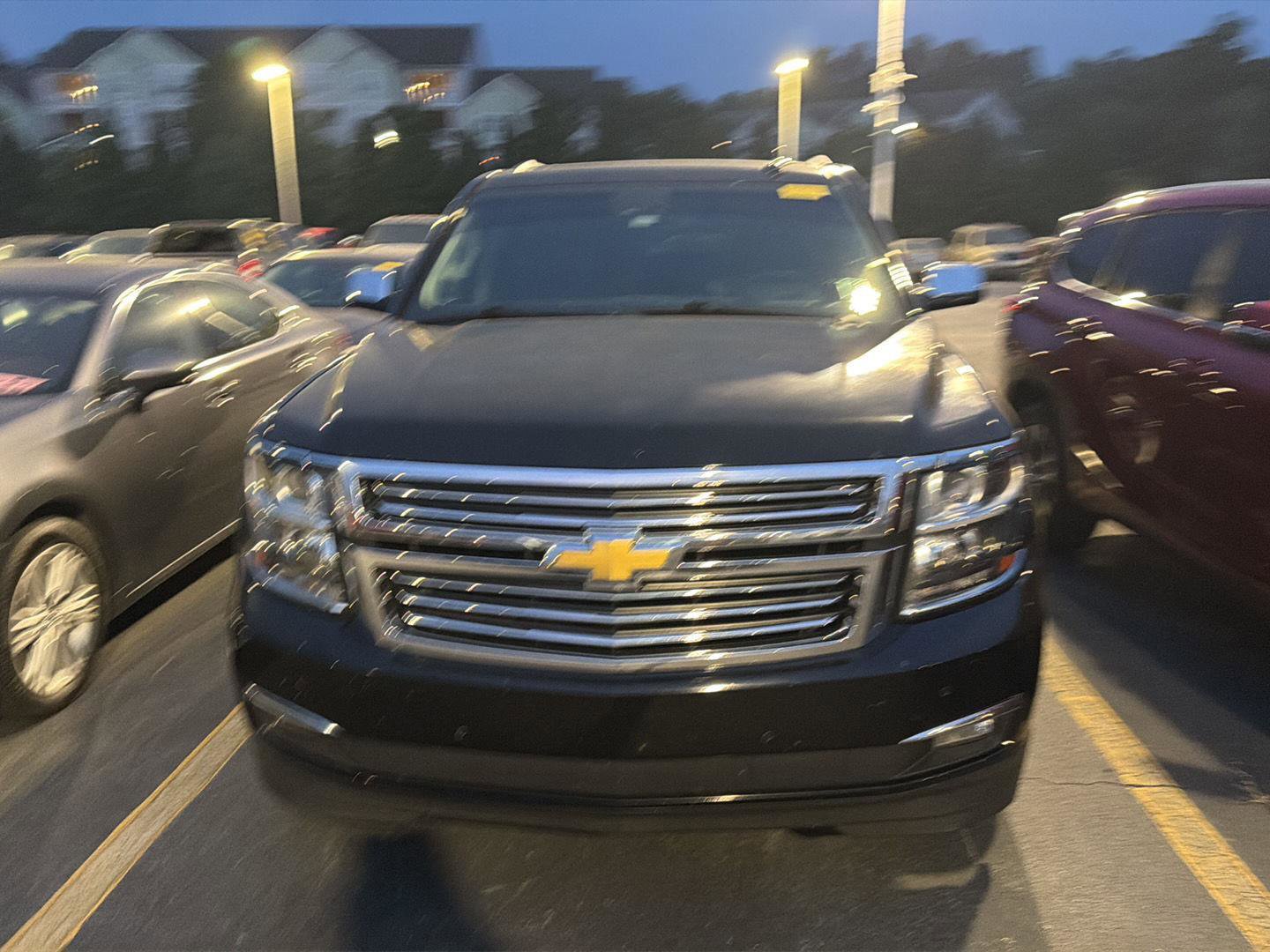 Used 2015 Chevrolet Suburban LTZ RWD image 4