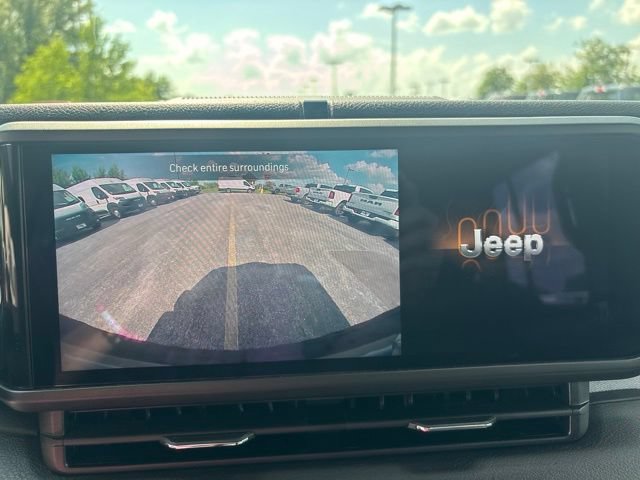 Used 2026 Jeep Wrangler Unlimited Sport AWD/4WD image 36