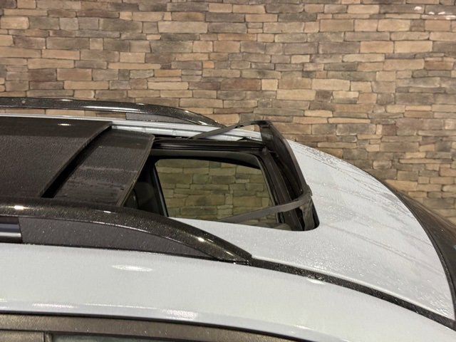 Used 2024 Honda Pilot TrailSport image 2