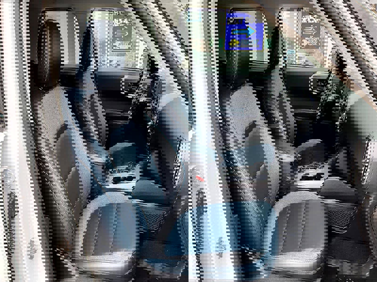 Used 2023 Ford Bronco Sport Outer Banks w/ Tech Package image 11