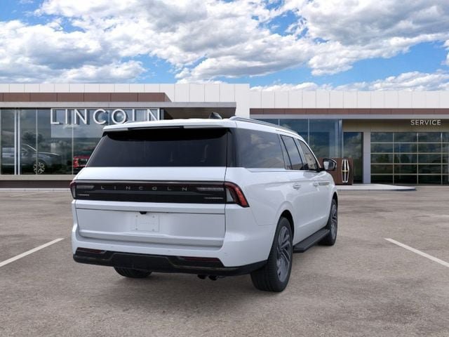 New 2026 Lincoln Navigator L Premier AWD/4WD image 8