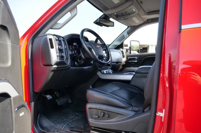 Used 2019 Chevrolet Silverado 2500 LTZ w/ Duramax Plus Package AWD/4WD image 25