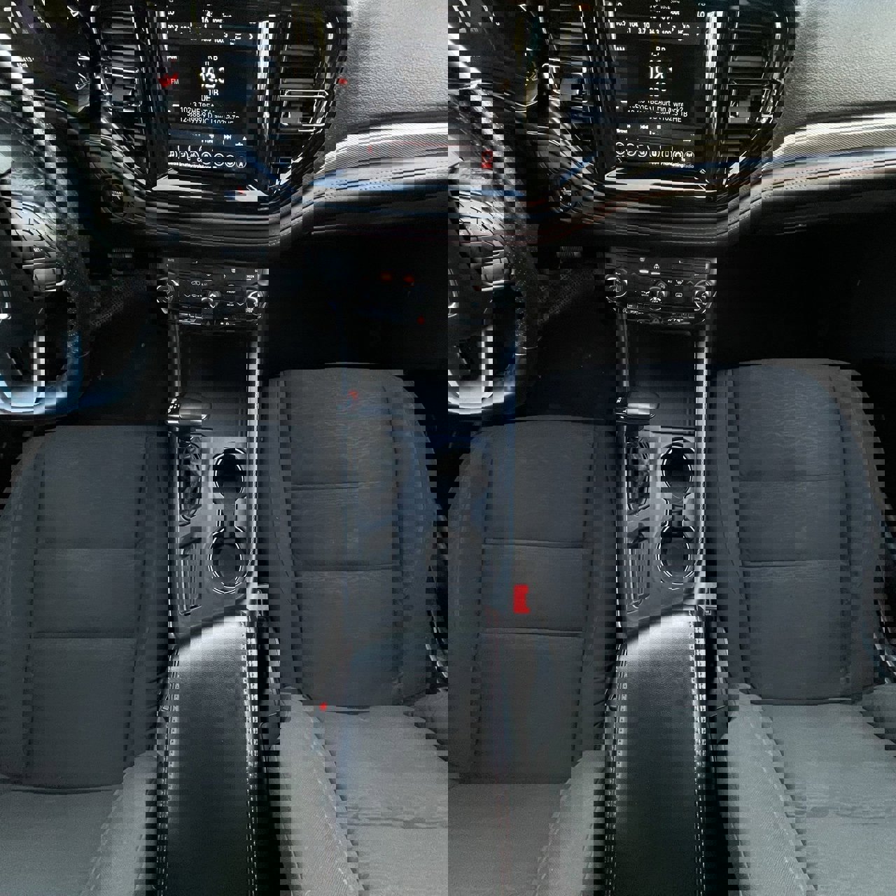 Used 2023 Dodge Durango GT image 19