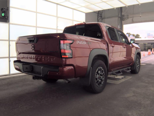 Used 2023 Nissan Frontier PRO-4X w/ Pro-4X Premium Package AWD/4WD image 4