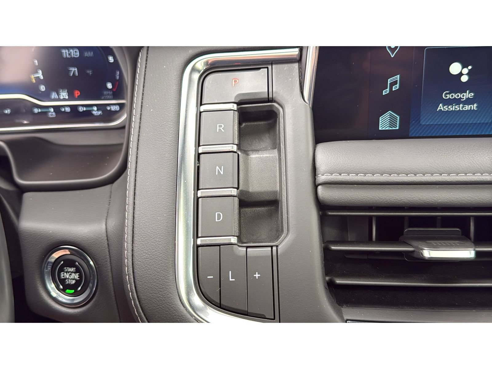Used 2023 Chevrolet Tahoe LT w/ Luxury Package AWD/4WD image 23