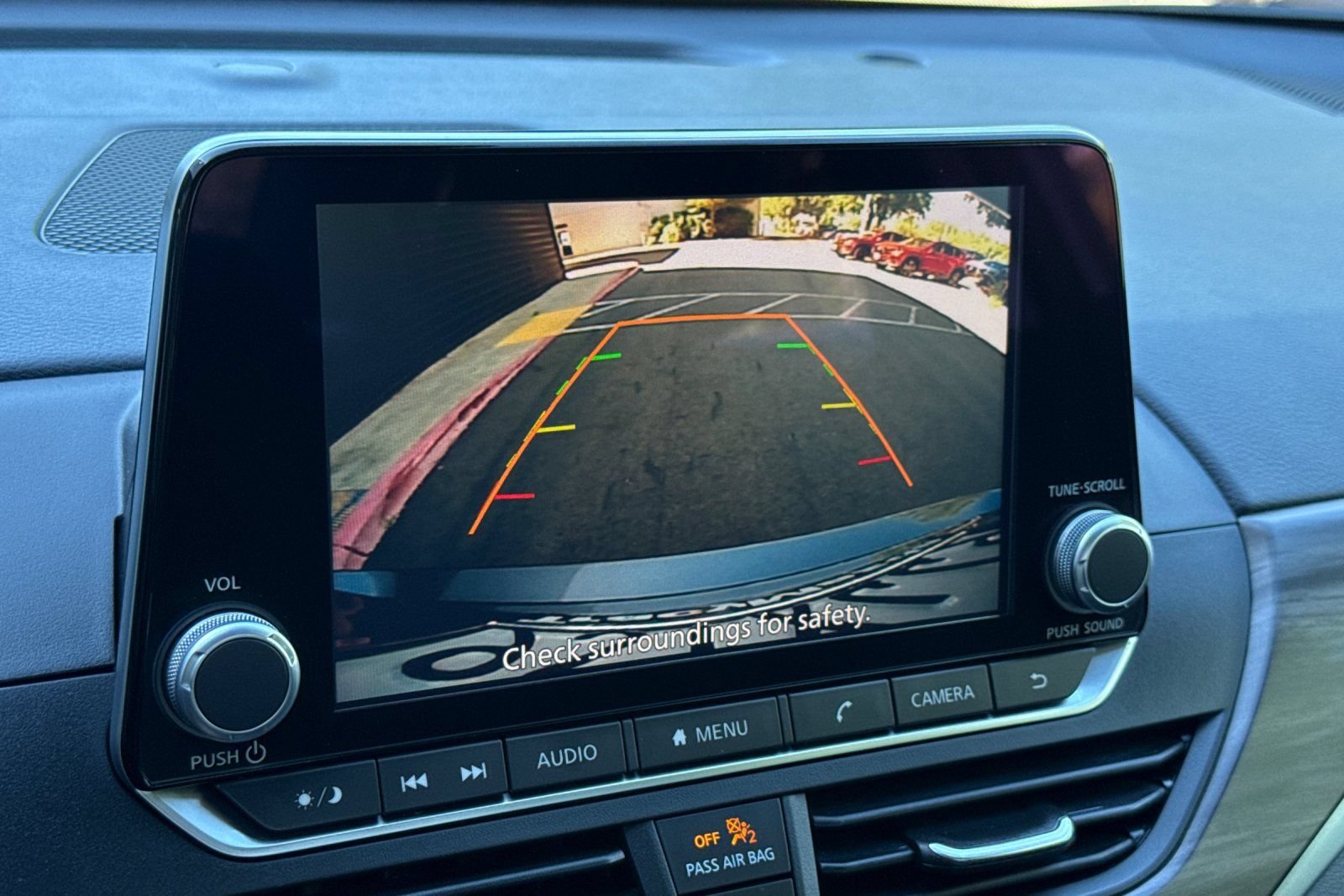 Used 2025 Nissan Altima 2.5 SV FWD image 19