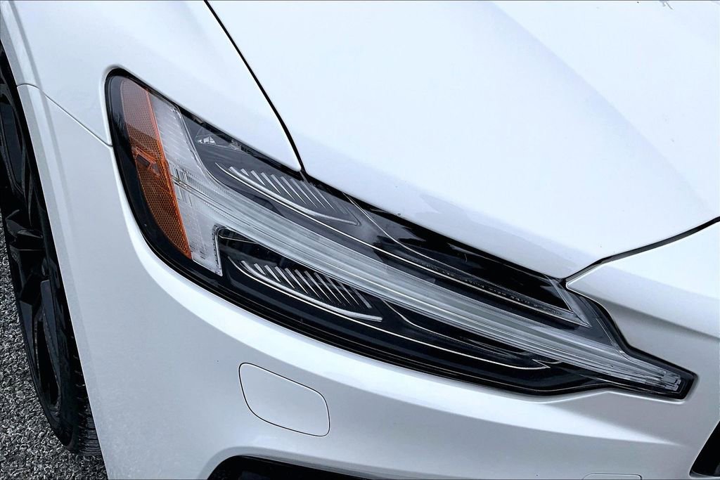Certified 2023 Volvo S60 B5 Plus w/ Climate Package image 32