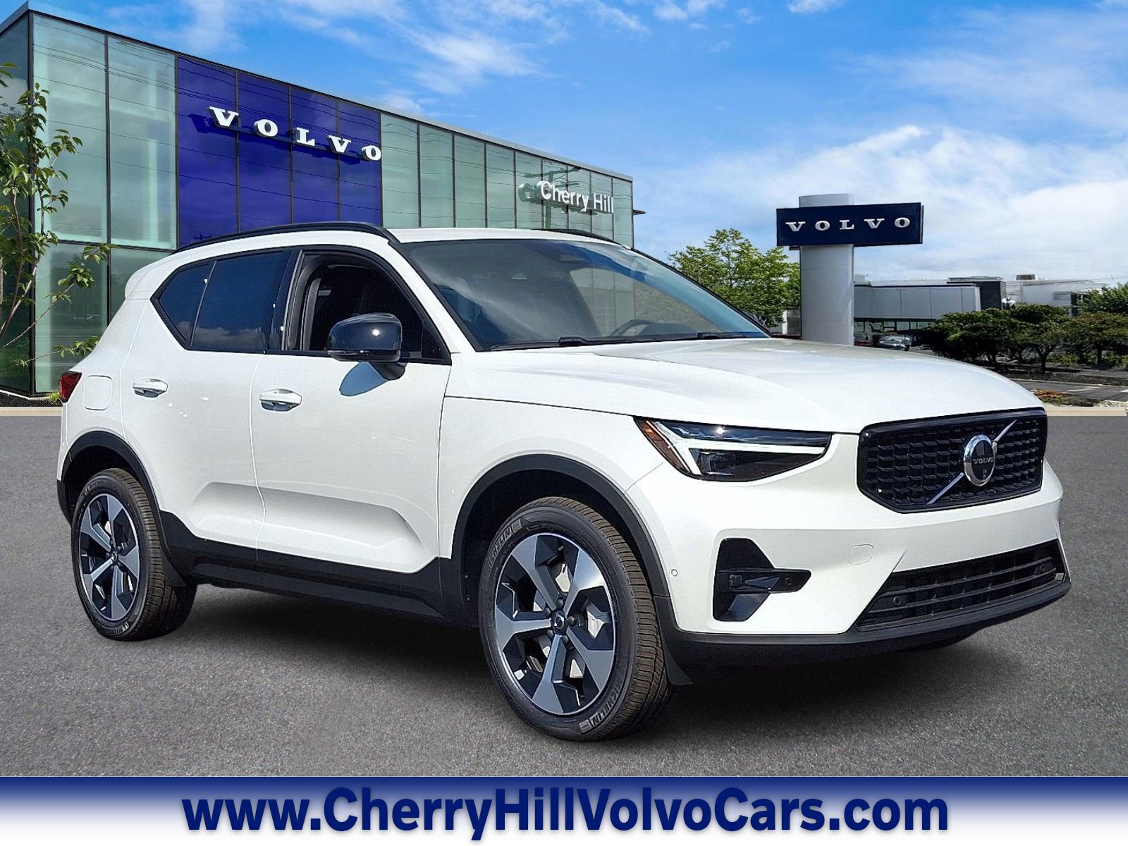 New 2026 Volvo XC40 B5 Plus w/ Protection Package Premier image 1