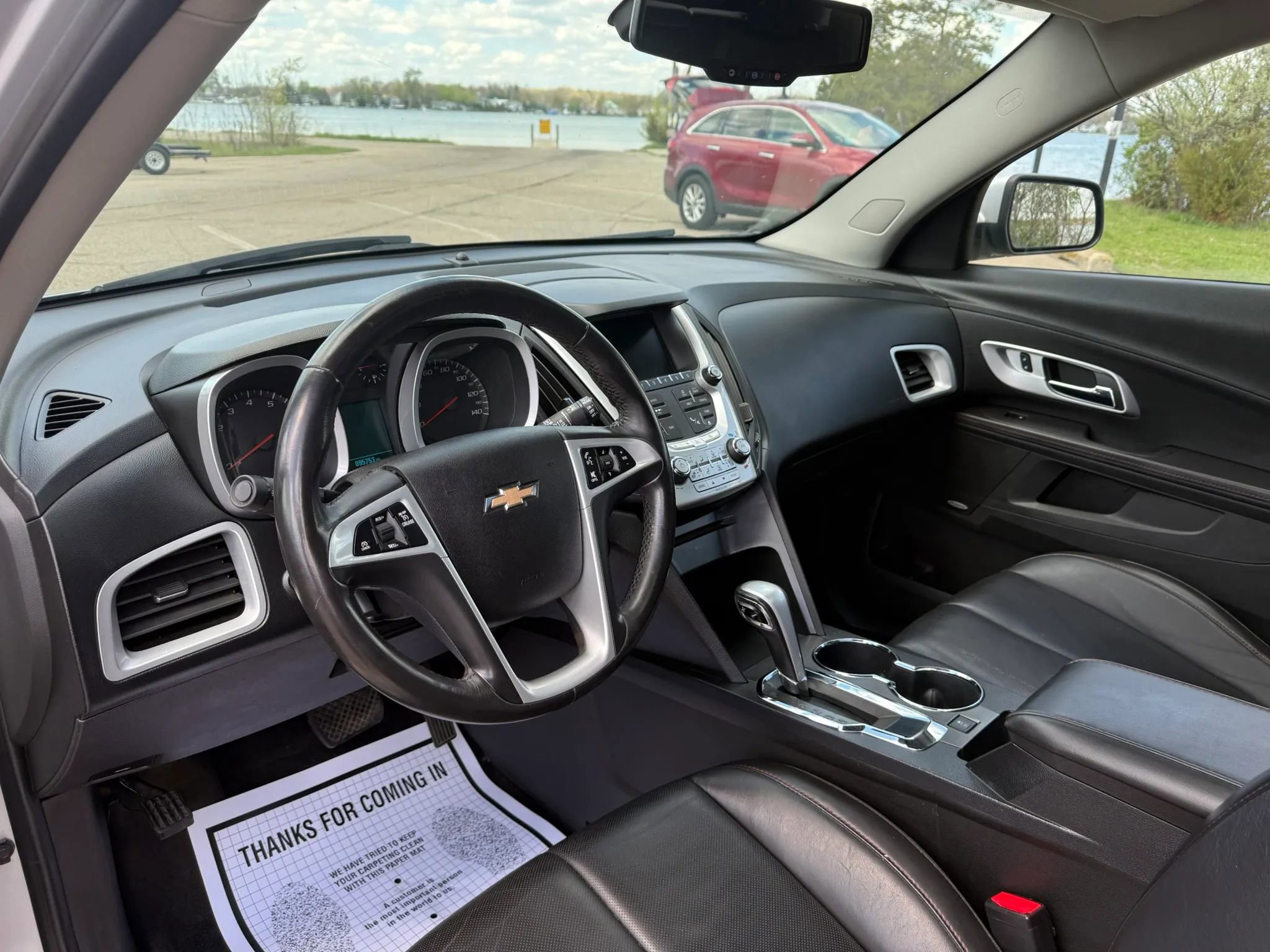 Used 2015 Chevrolet Equinox LT w/ Power Convenience Package FWD image 9