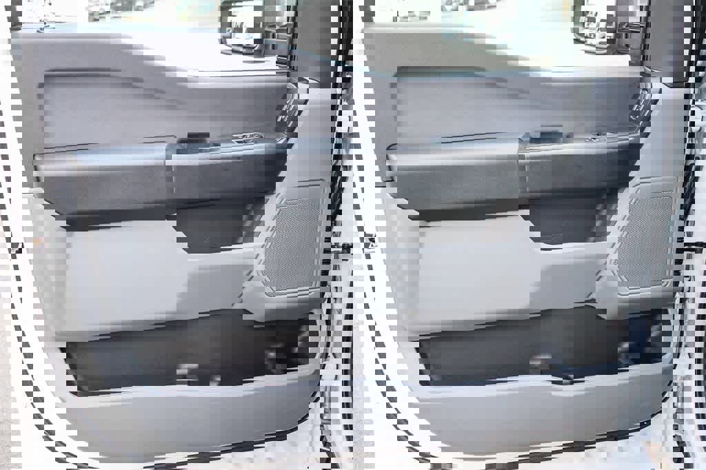 New 2026 Ford F350 XL w/ XL Chrome Package image 26