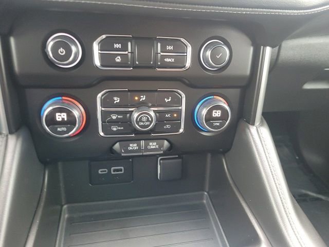 Used 2024 Chevrolet Suburban LS AWD/4WD image 18
