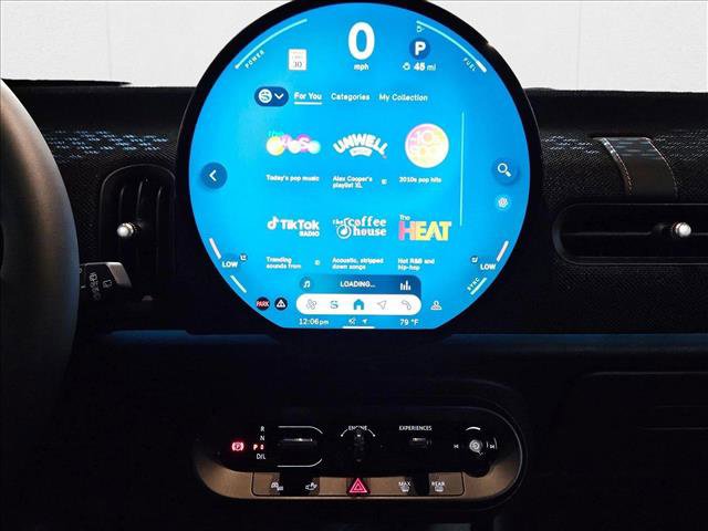 Used 2025 MINI Cooper 2-Door Hardtop image 11