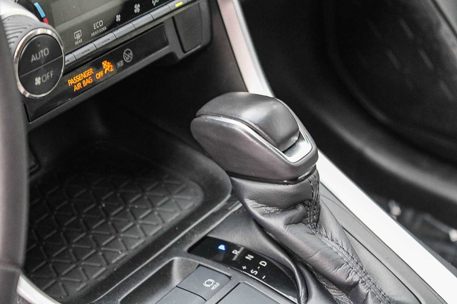 Used 2021 Toyota RAV4 XLE Premium w/ Carpet Mat Package (TMS) image 19