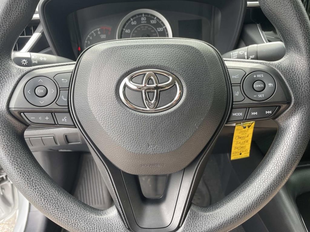 Used 2022 Toyota Corolla LE image 20